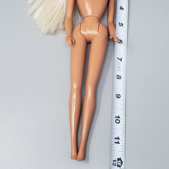 Vintage 1966 Mattel Barbie Doll - Picture 9 of 9